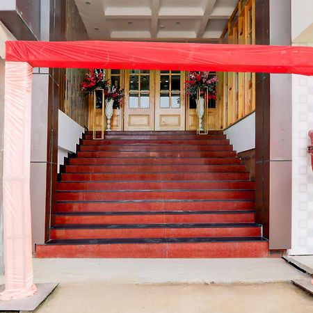 Super Townhouse Gls International Hotel Lucknow Exterior photo