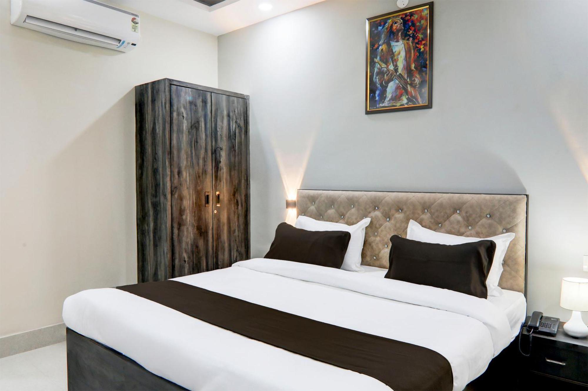 Super Townhouse Gls International Hotel Lucknow Exterior photo